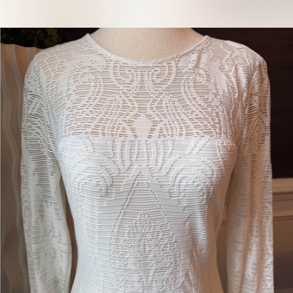 Cache White Long Sleeve Dress - Picture 2 of 6